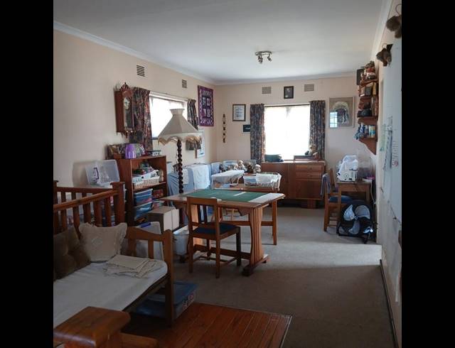 5 BEDROOM HOUSE FOR SALE IN MONTCLAIR